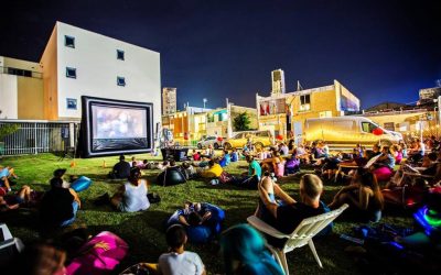 Enjoy Christmas Movies Under the Stars on the Gold Coast in December!